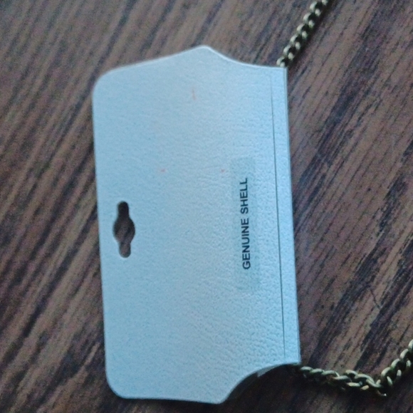 NWT 36" Long Coral Shell Rust color Necklace! - Picture 4 of 4